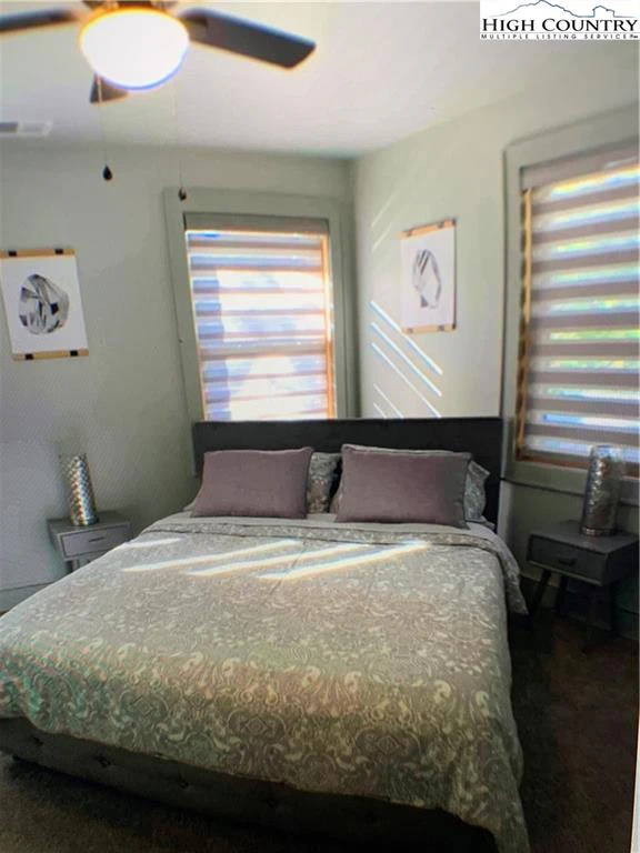 Image number 9 for the current listing