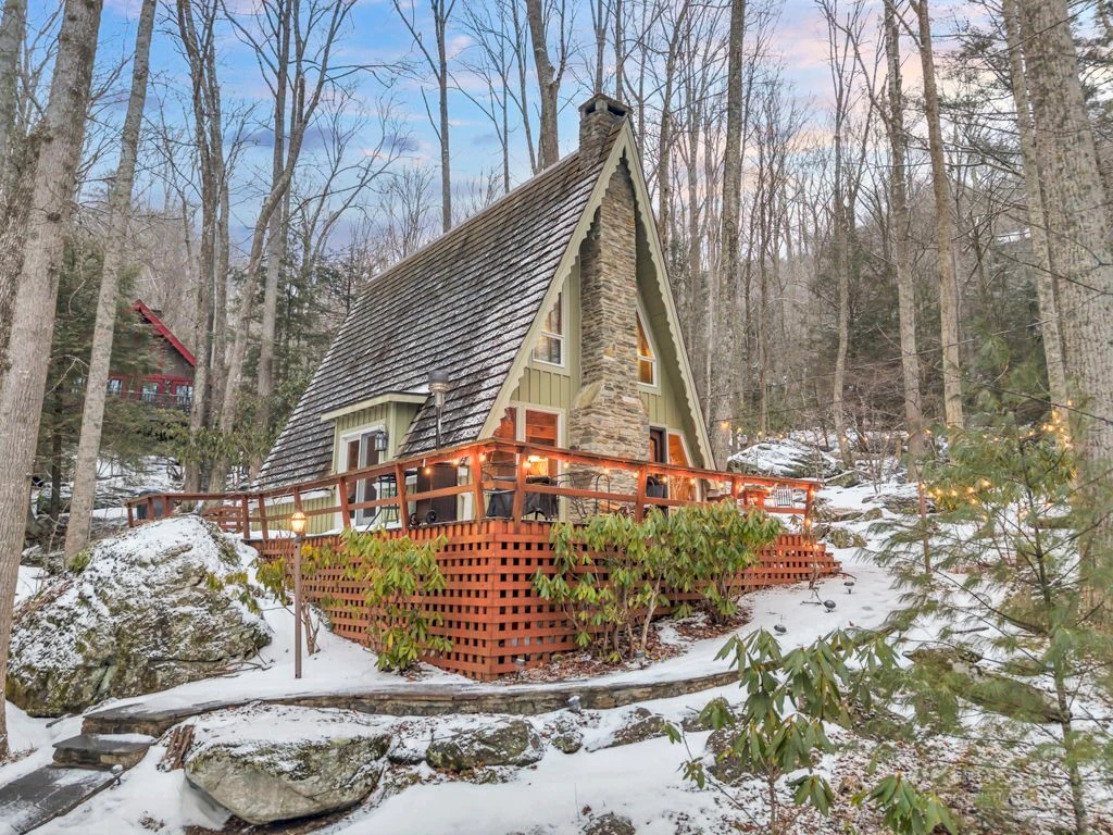 Image number 5 for the current listing
