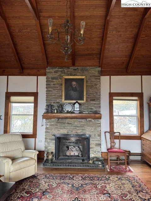 Image number 6 for the current listing