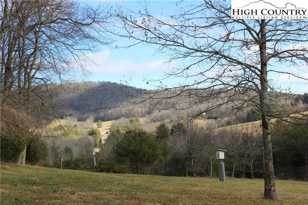 Image number 9 for the current listing