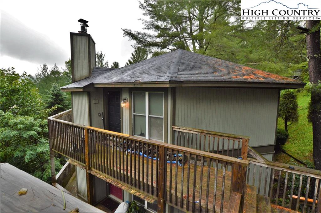 Image number 1 for the current listing