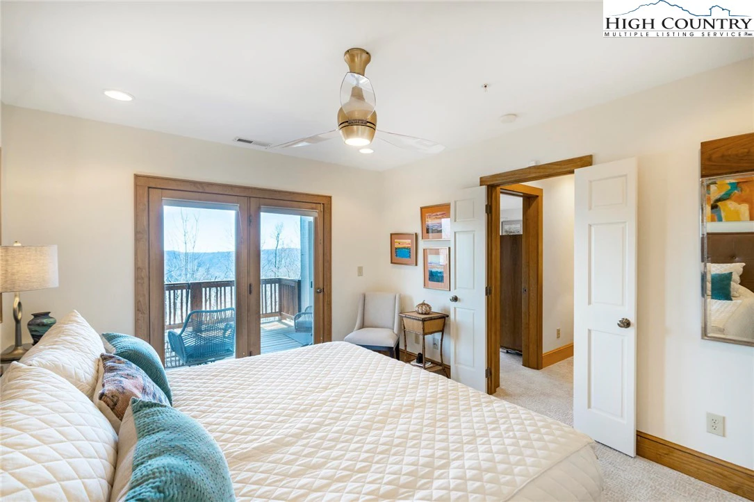 Image number 8 for the current listing