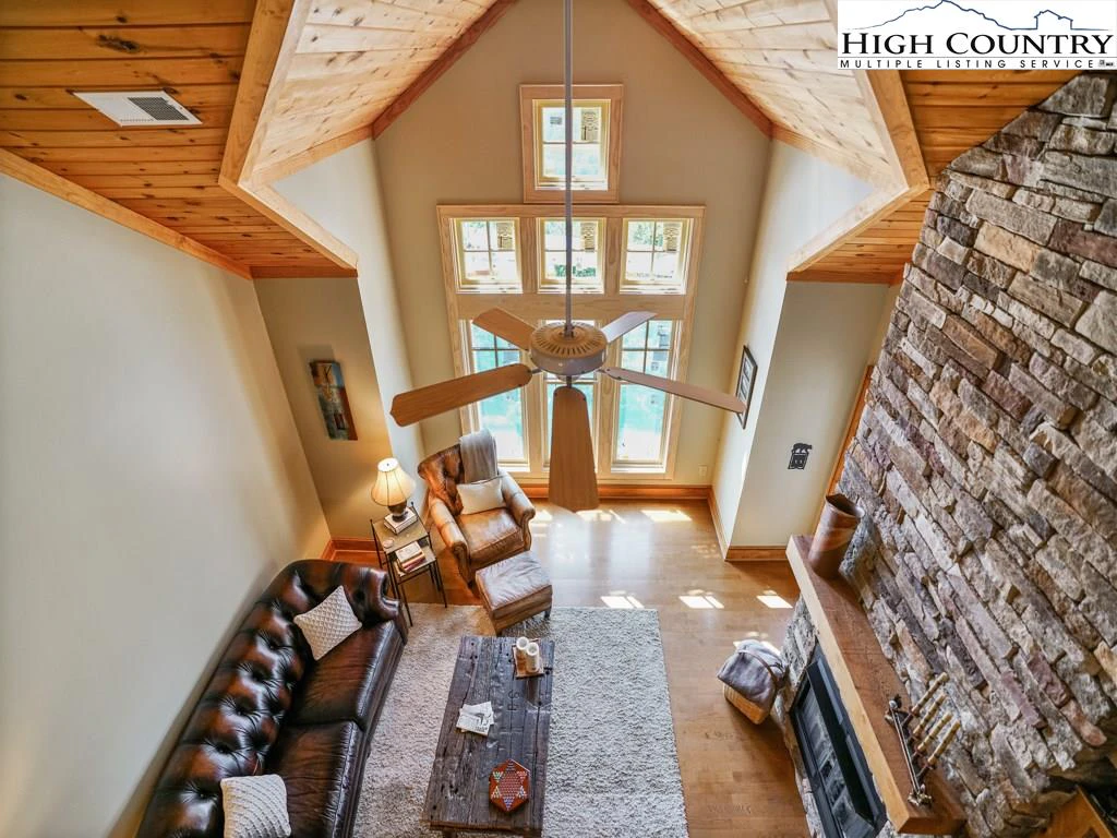 Image number 5 for the current listing