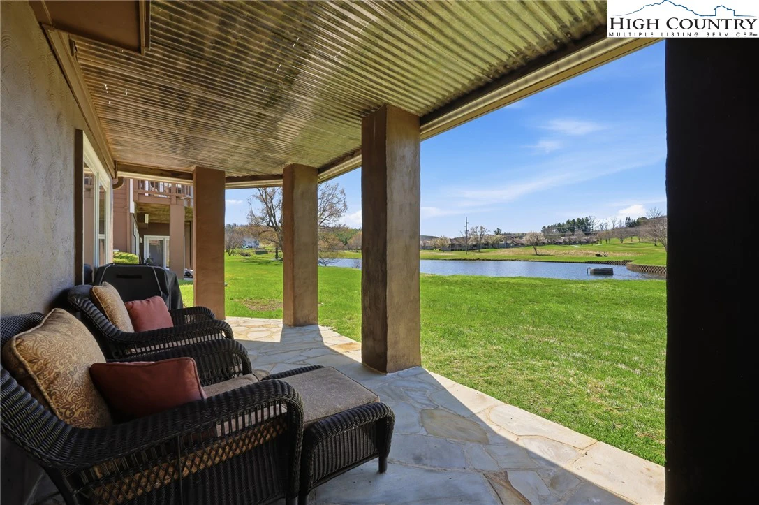 Image number 20 for the current listing