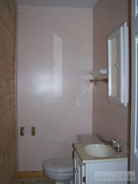 Image number 15 for the current listing