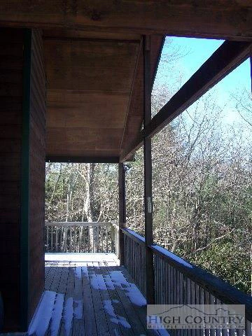 Image number 14 for the current listing