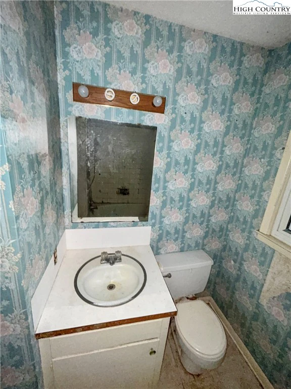Image number 16 for the current listing