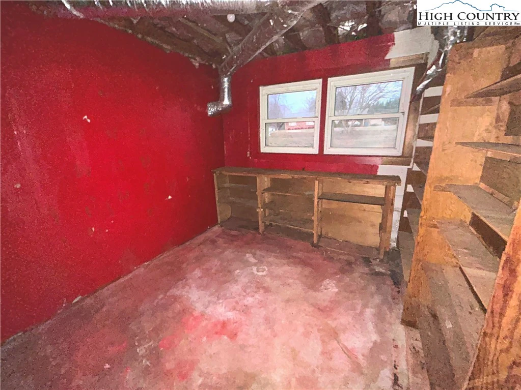 Image number 7 for the current listing
