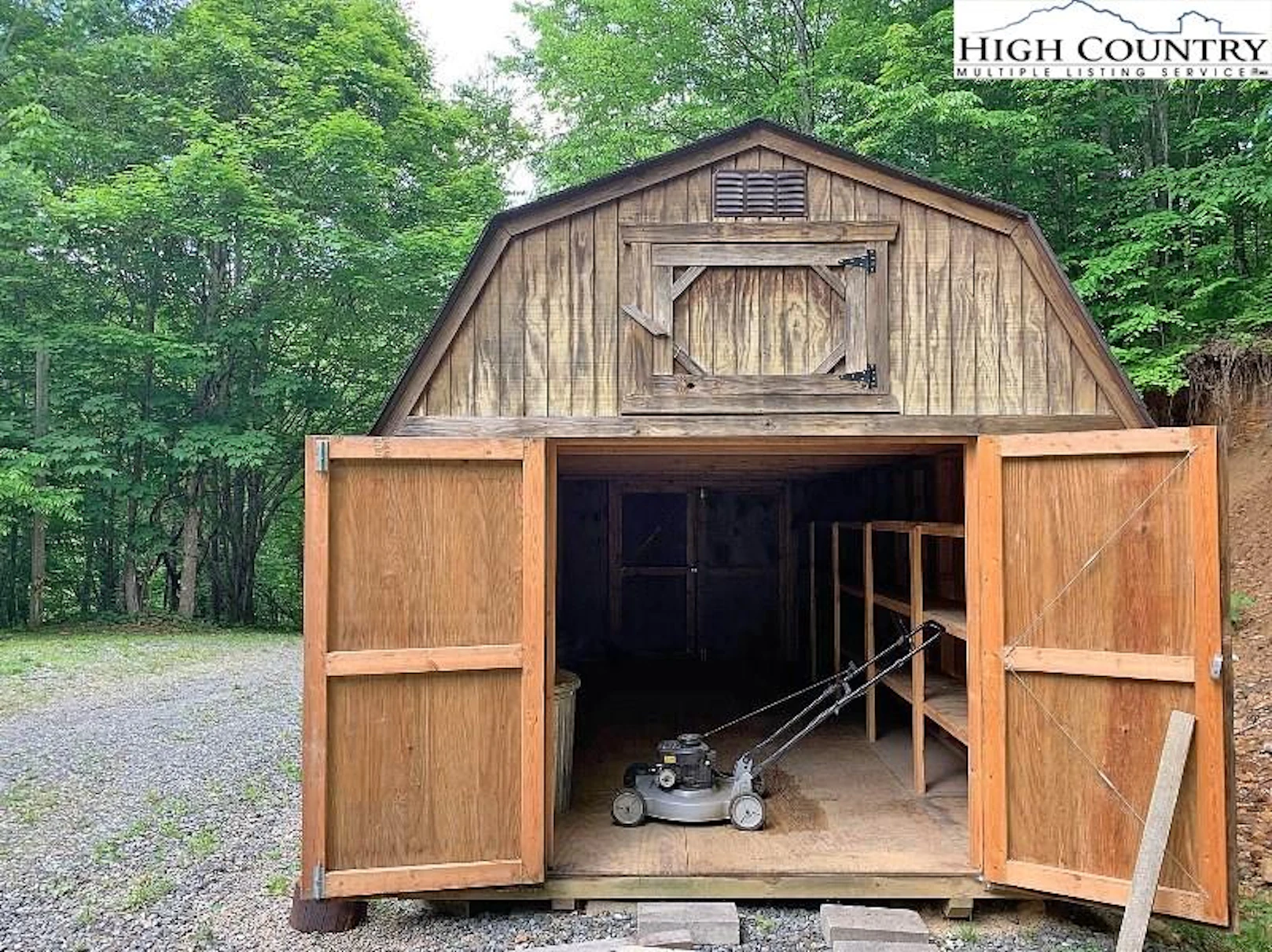 Image number 9 for the current listing