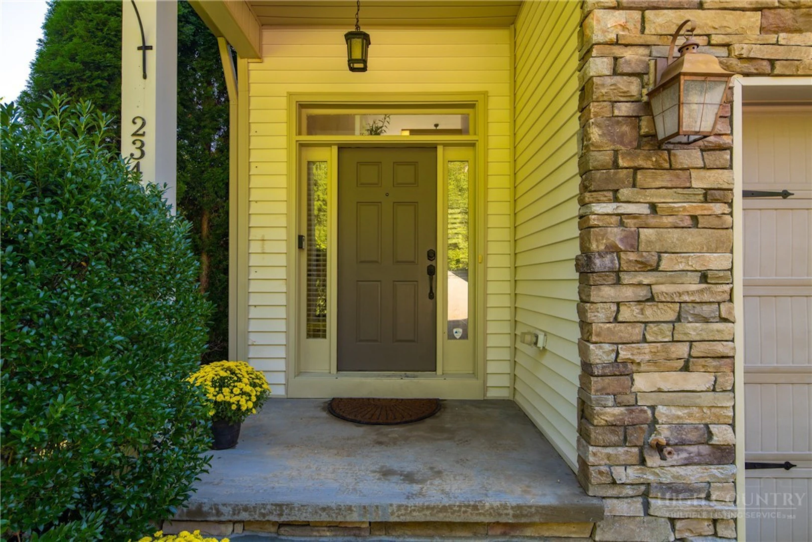 Image number 6 for the current listing