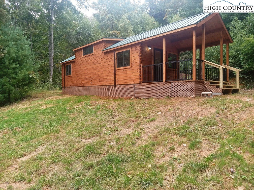 Image number 3 for the current listing
