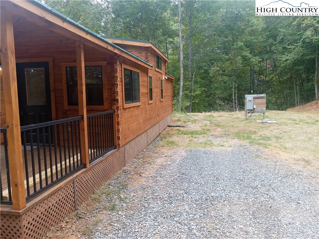 Image number 4 for the current listing