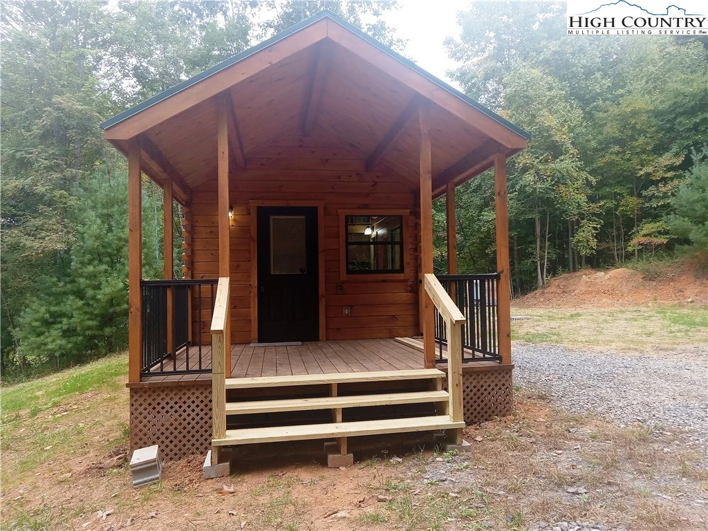 Image number 5 for the current listing