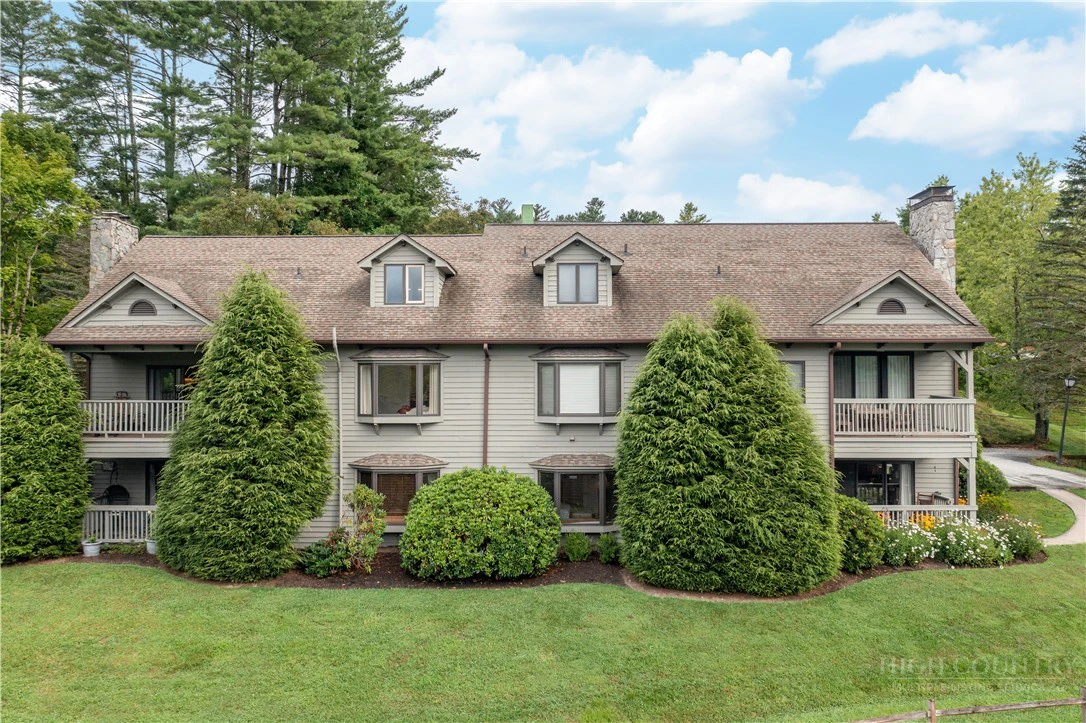 Image number 1 for the current listing