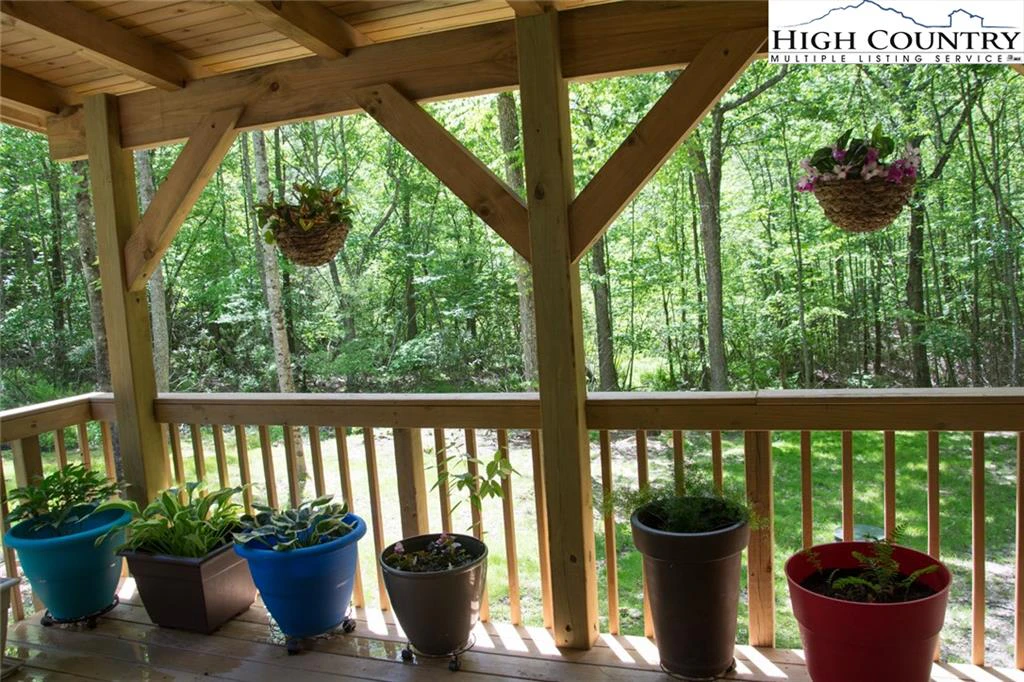 Image number 5 for the current listing
