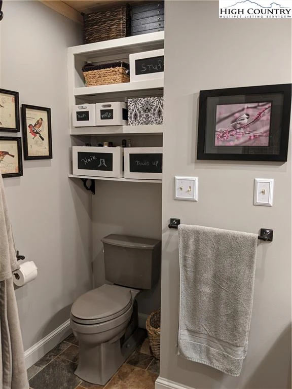 Image number 2 for the current listing