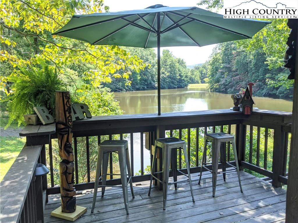 Image number 5 for the current listing