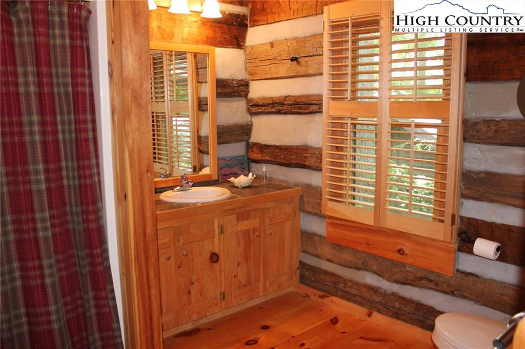 Image number 6 for the current listing