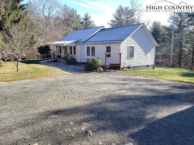 Image number 1 for the current listing