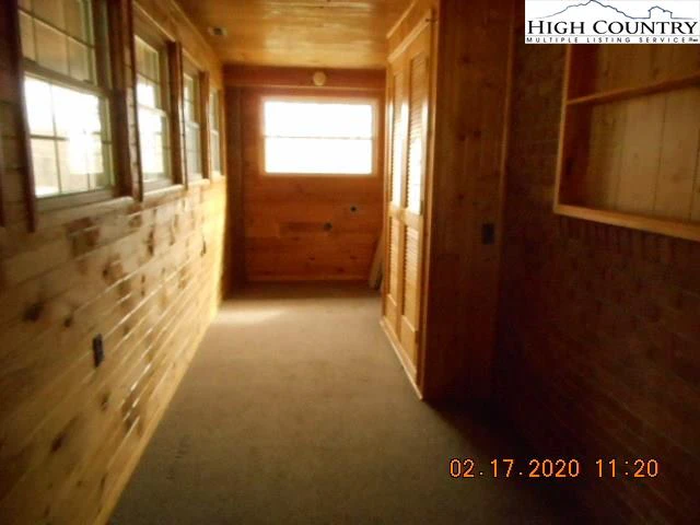 Image number 12 for the current listing