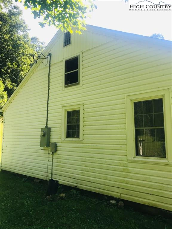 Image number 6 for the current listing