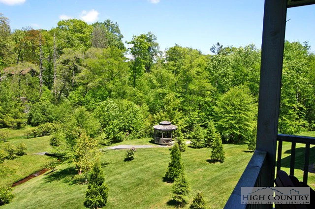 Image number 8 for the current listing