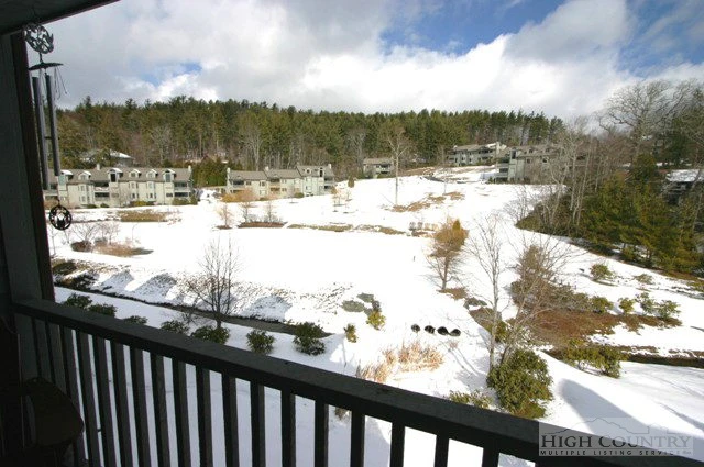 Image number 6 for the current listing