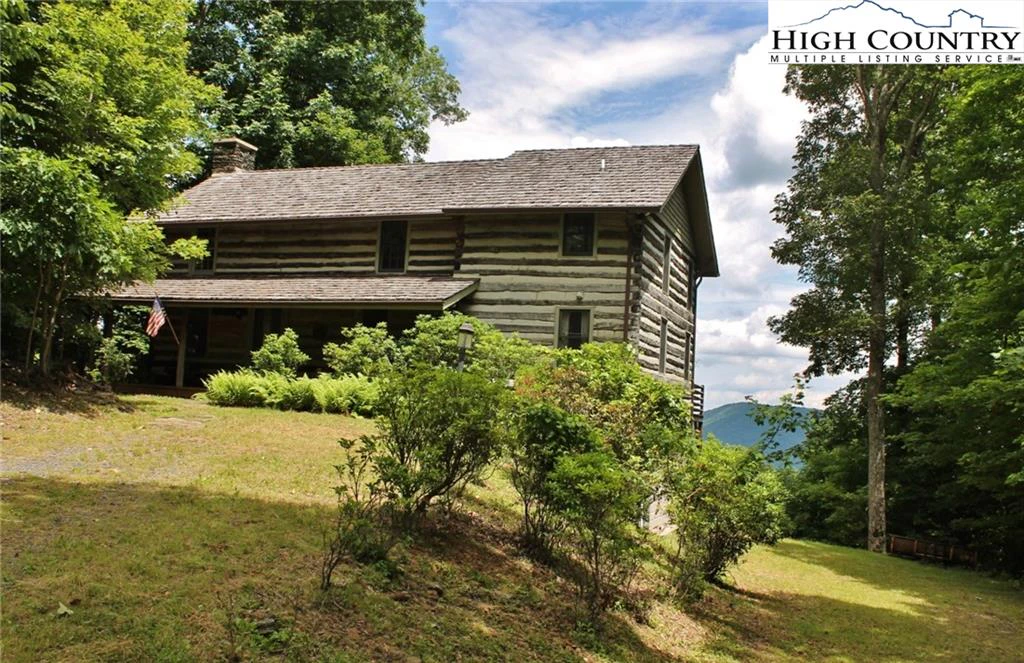 Image number 1 for the current listing