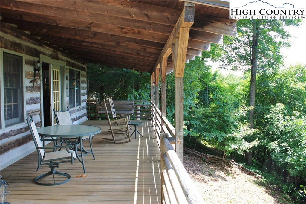 Image number 9 for the current listing
