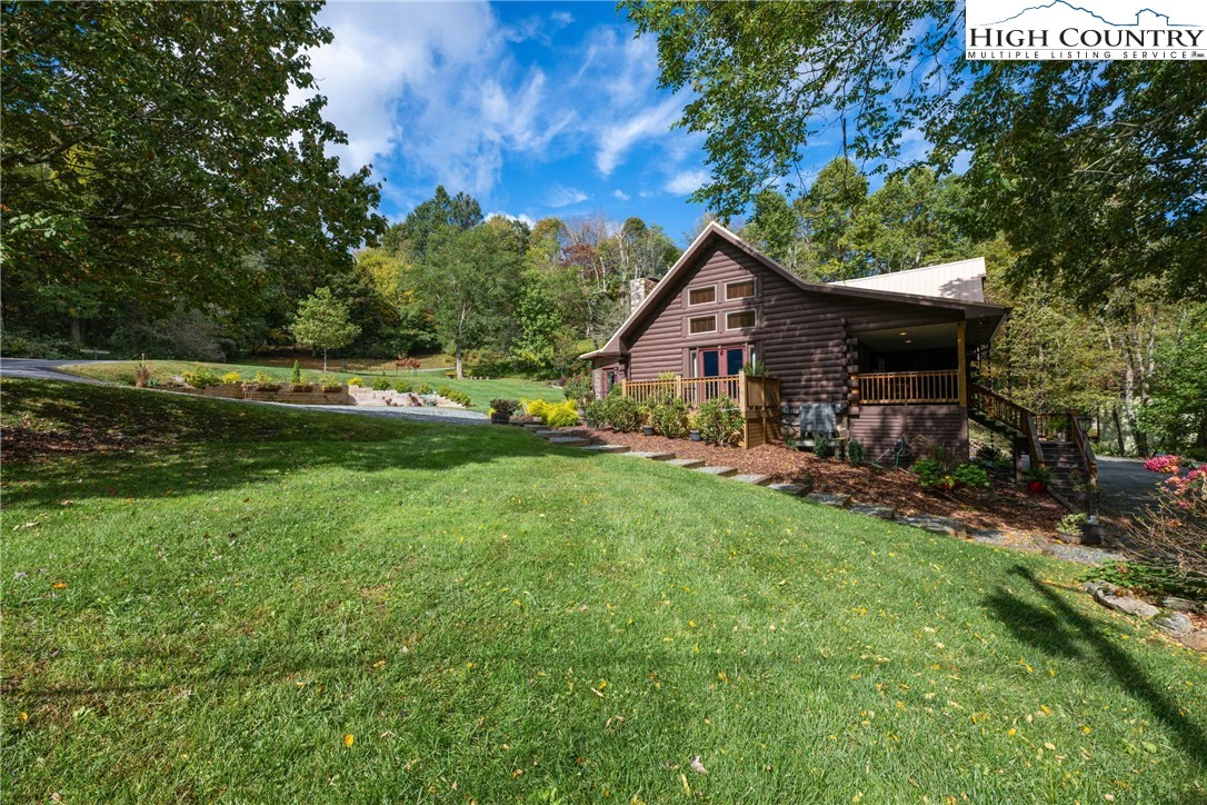 Image number 18 for the current listing