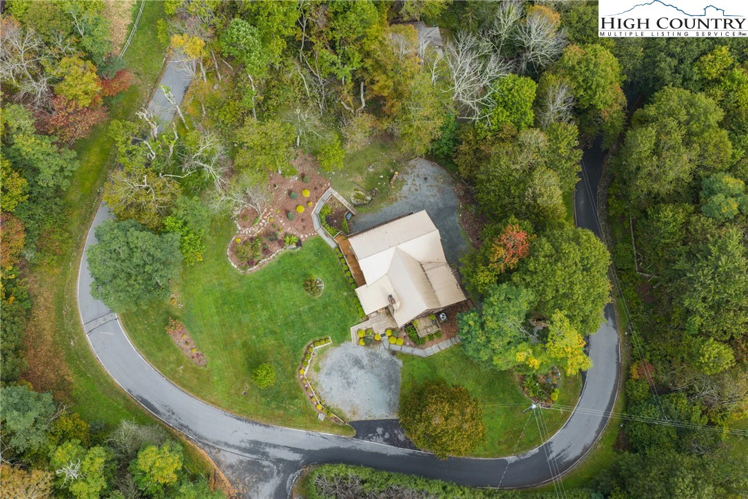 Image number 19 for the current listing