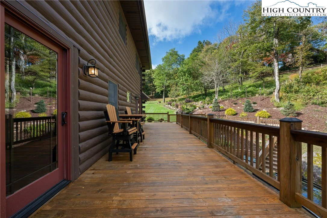 Image number 22 for the current listing