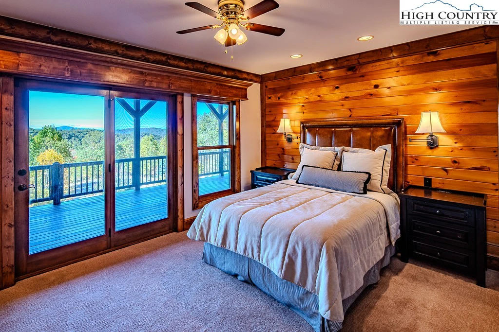 Image number 5 for the current listing
