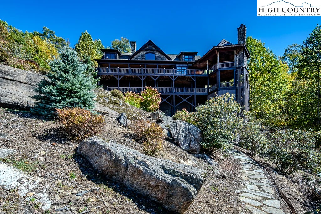 Image number 2 for the current listing