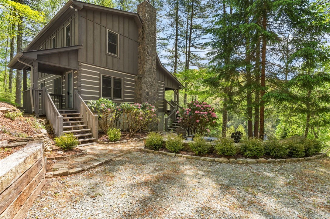 Image number 1 for the current listing