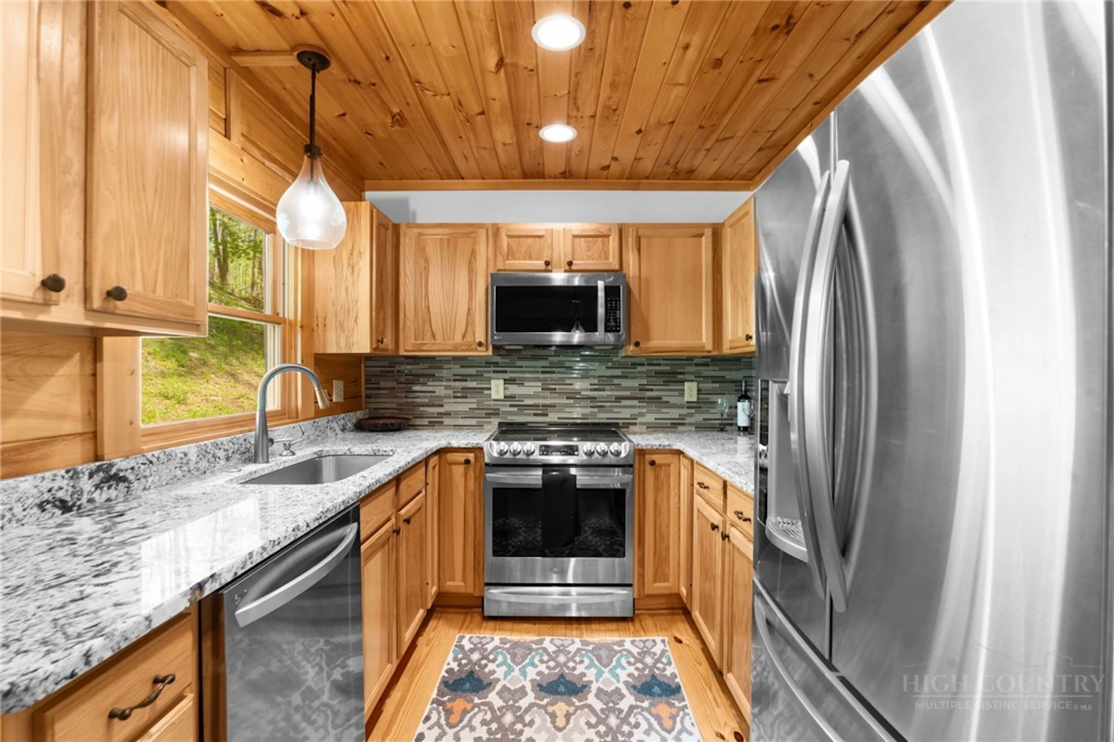 Image number 6 for the current listing