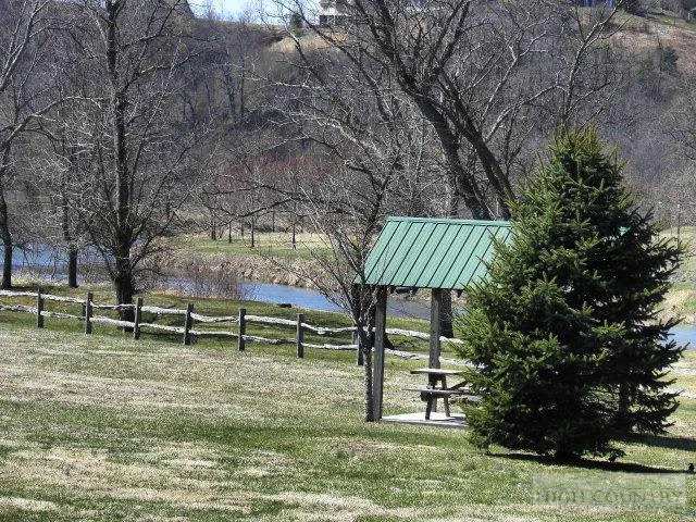 Image number 12 for the current listing