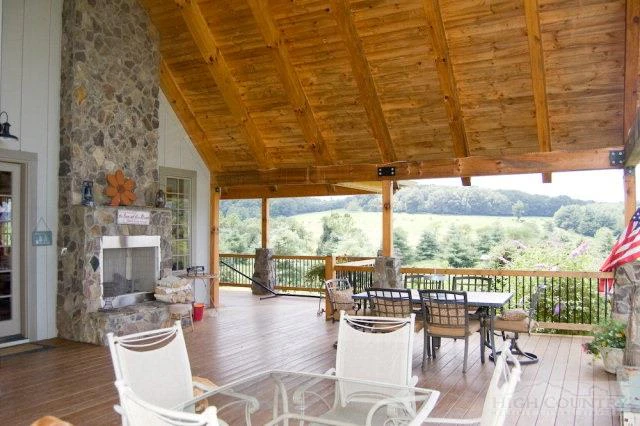 Image number 20 for the current listing