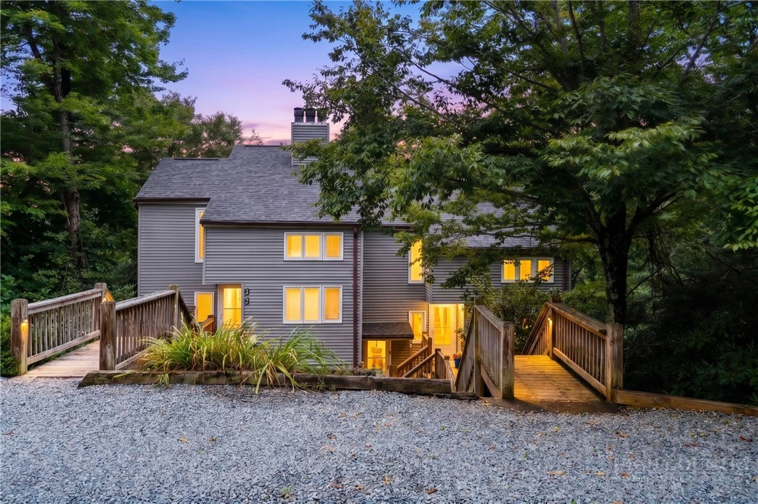 Image number 2 for the current listing