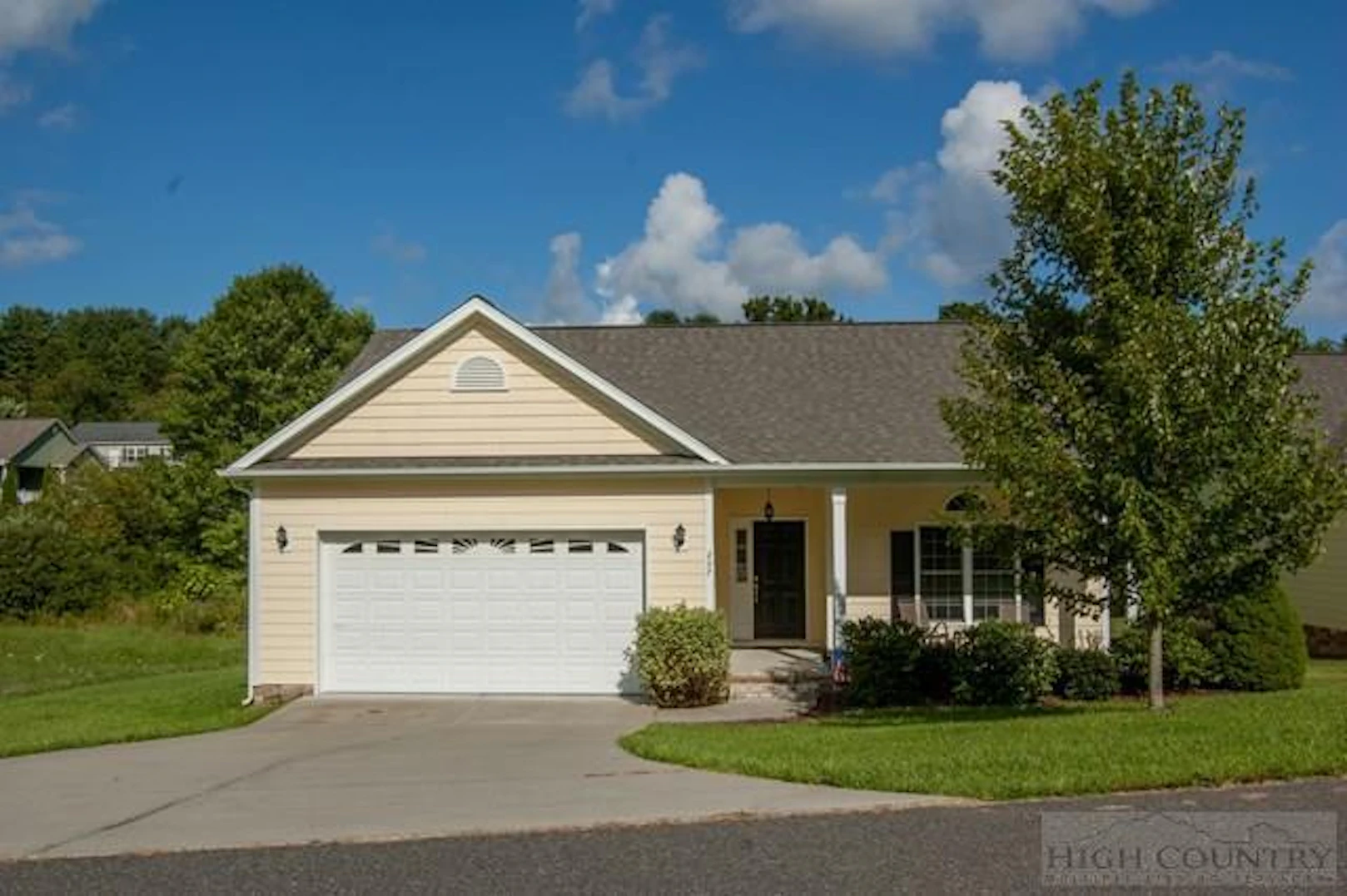 Image number 1 for the current listing
