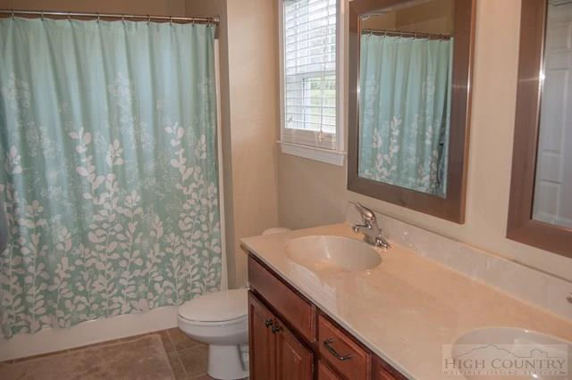 Image number 10 for the current listing