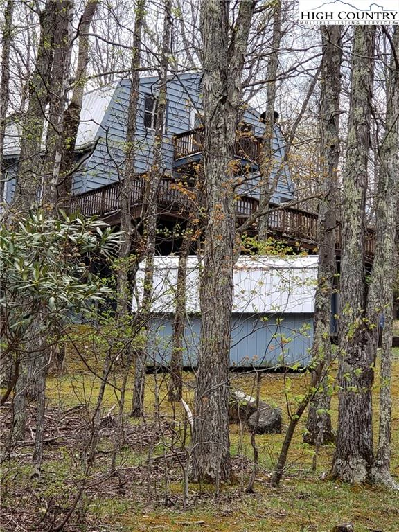 Image number 15 for the current listing