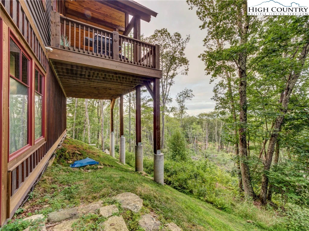 Image number 21 for the current listing