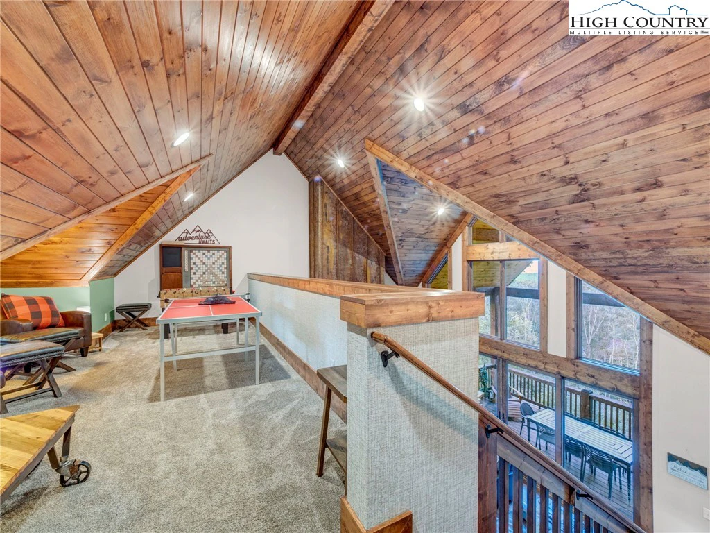 Image number 7 for the current listing