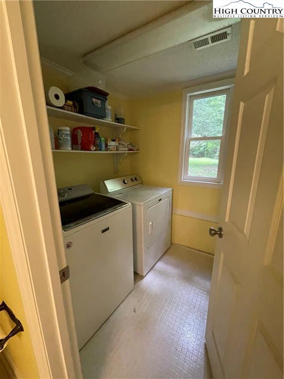 Image number 13 for the current listing