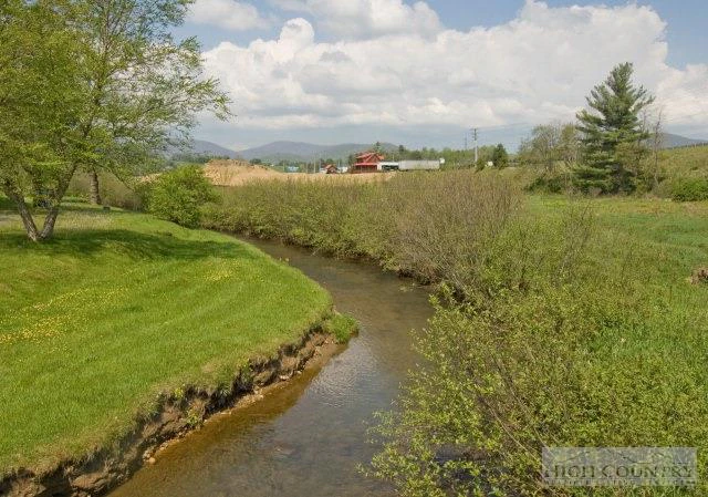 Image number 17 for the current listing
