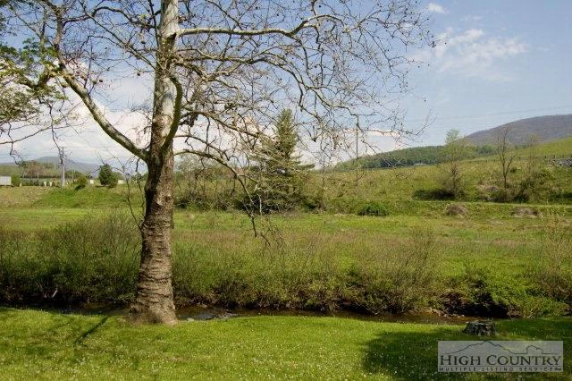 Image number 2 for the current listing