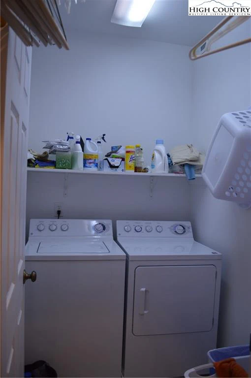 Image number 12 for the current listing