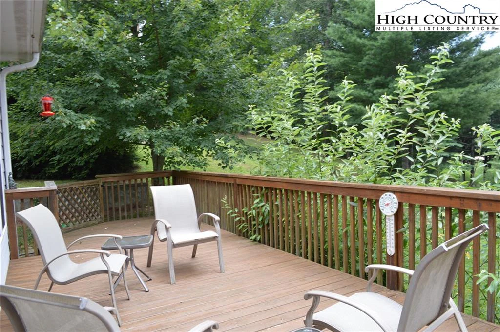 Image number 20 for the current listing