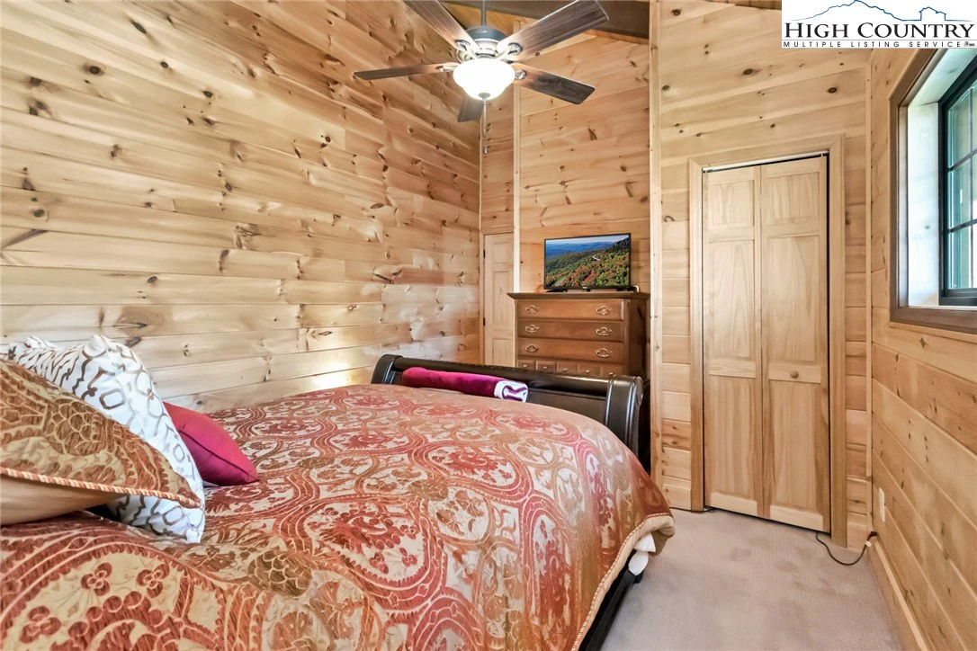 Image number 5 for the current listing